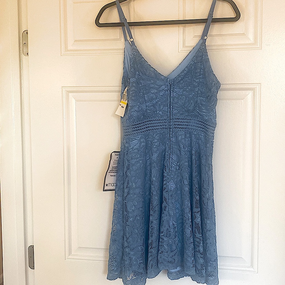 Lacy light blue medium cocktail dress - Picture 4 of 6
